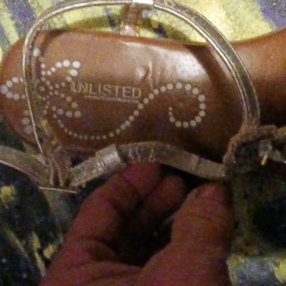 Sandals - Picture 9 of 9